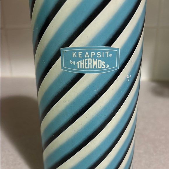 Vintage King-Seeley Keapsit Thermos Blue and White Striped Retro Thermos - Picture 4 of 8